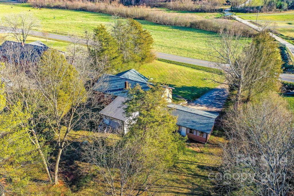 5196 Jenkins Rd