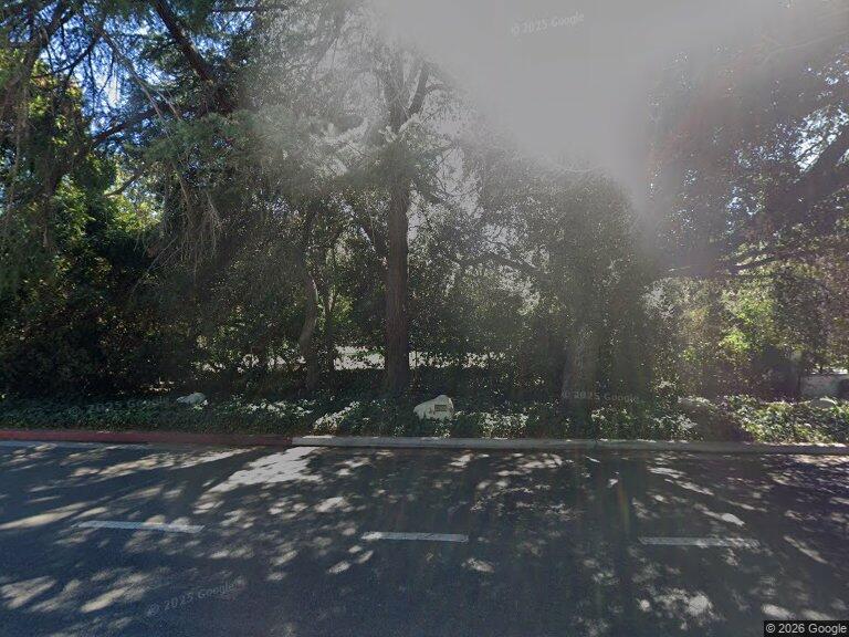 13808 Chandler Blvd