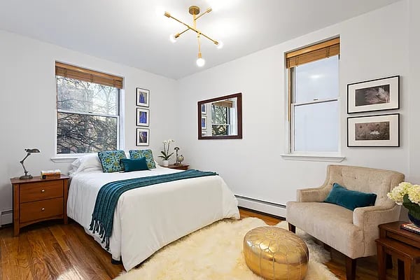 344 De Graw Street #2D