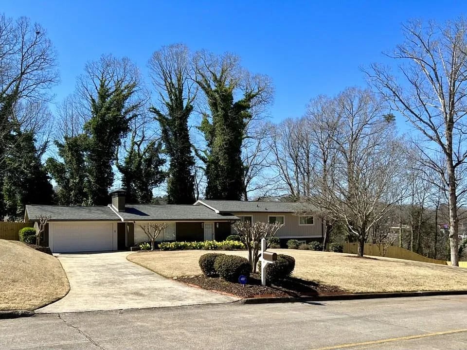 86 Tower Heights Rd
