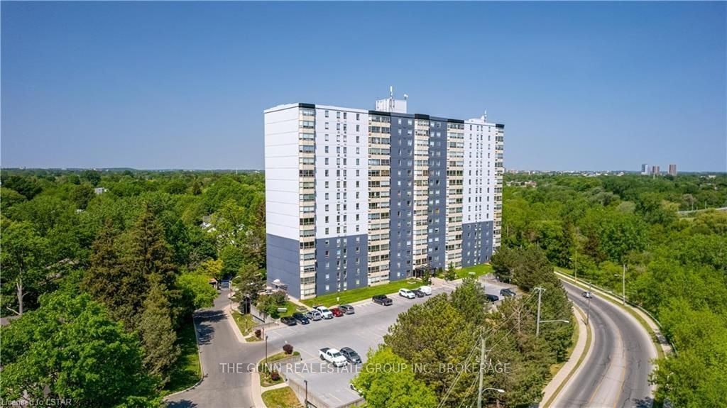 45 Pond Mills Rd 806