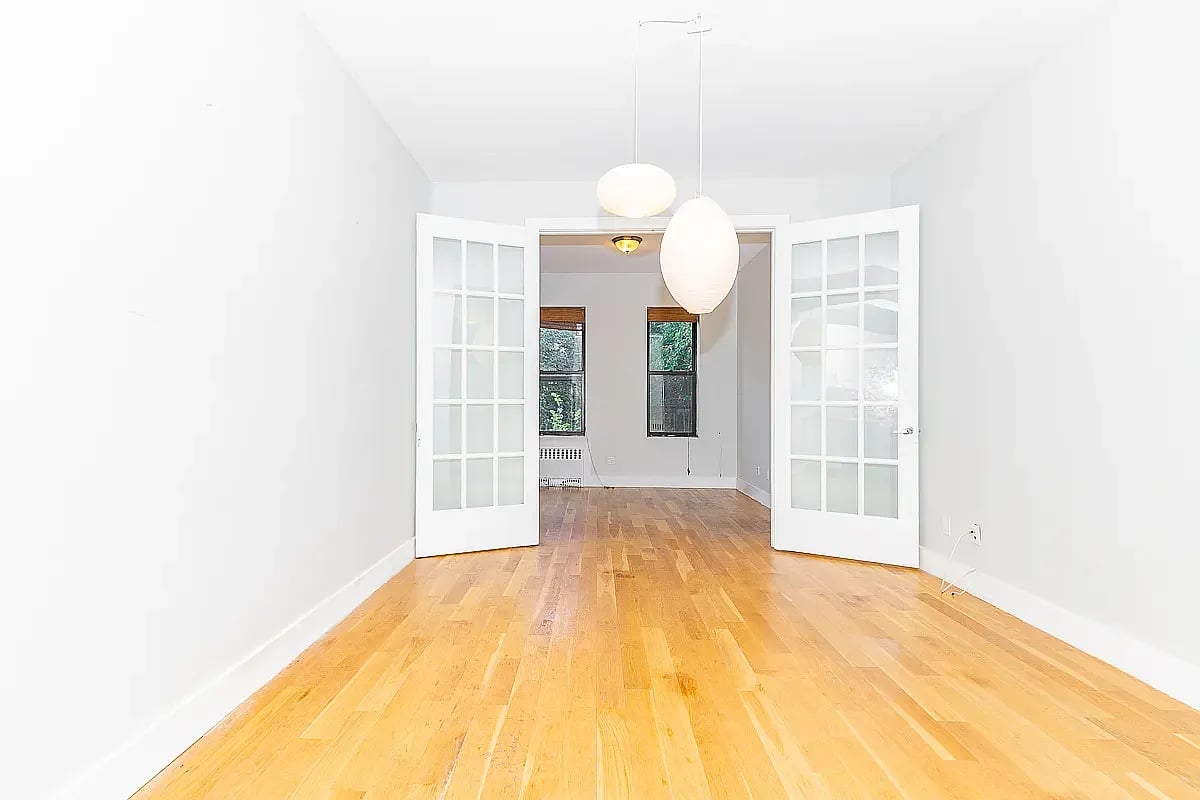 338 Melrose Street 2R