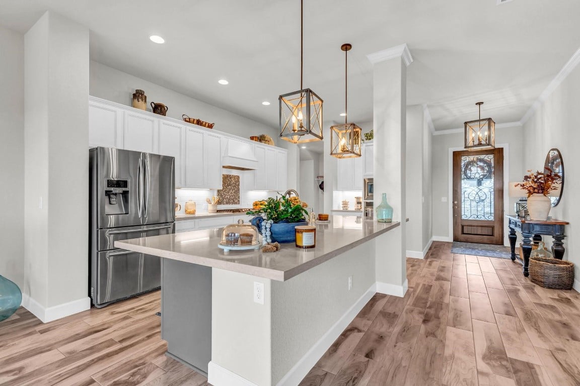 500 Balcones Ridge Way