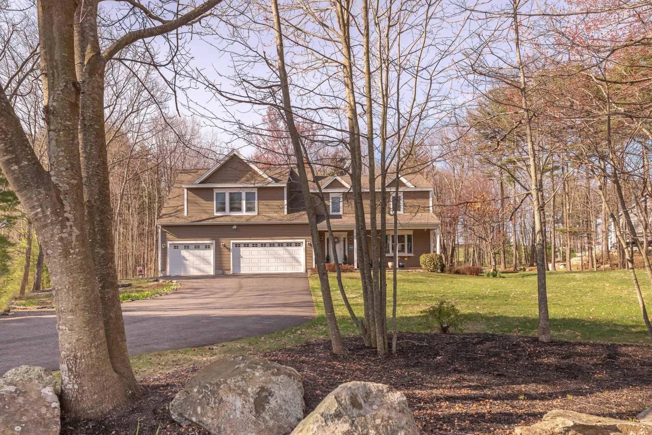 Home for Sale – 20 Ledgewood Drive, Portland, ME