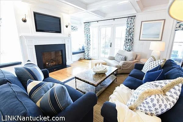11 Hedgebury Ln
