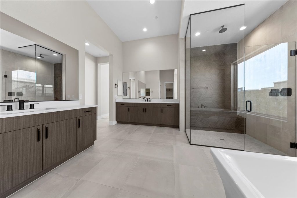 11000 Horizon Ledge Ave.