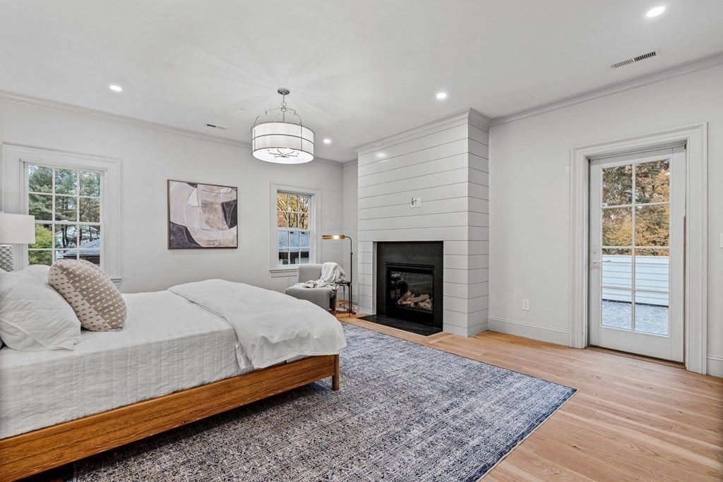 140 Whitman Rd