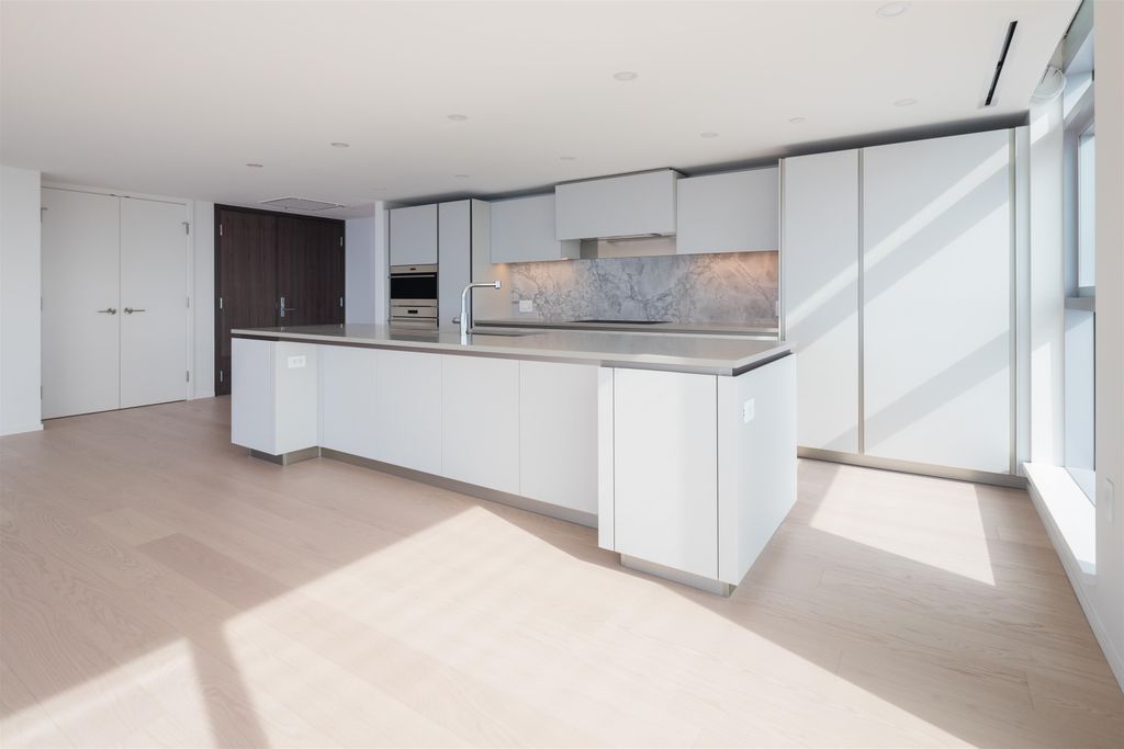 889 Pacific St, #3801