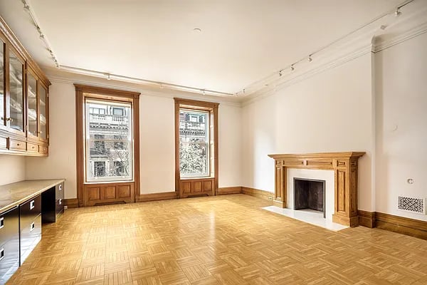 37 West 74th Street