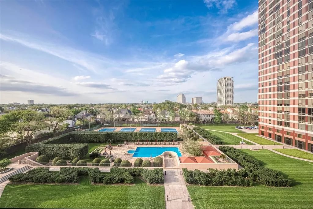 5110 San Felipe St Unit 62W