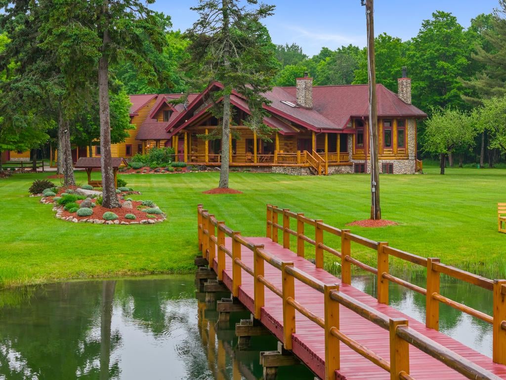 2499 E. Saint Ignace Rd