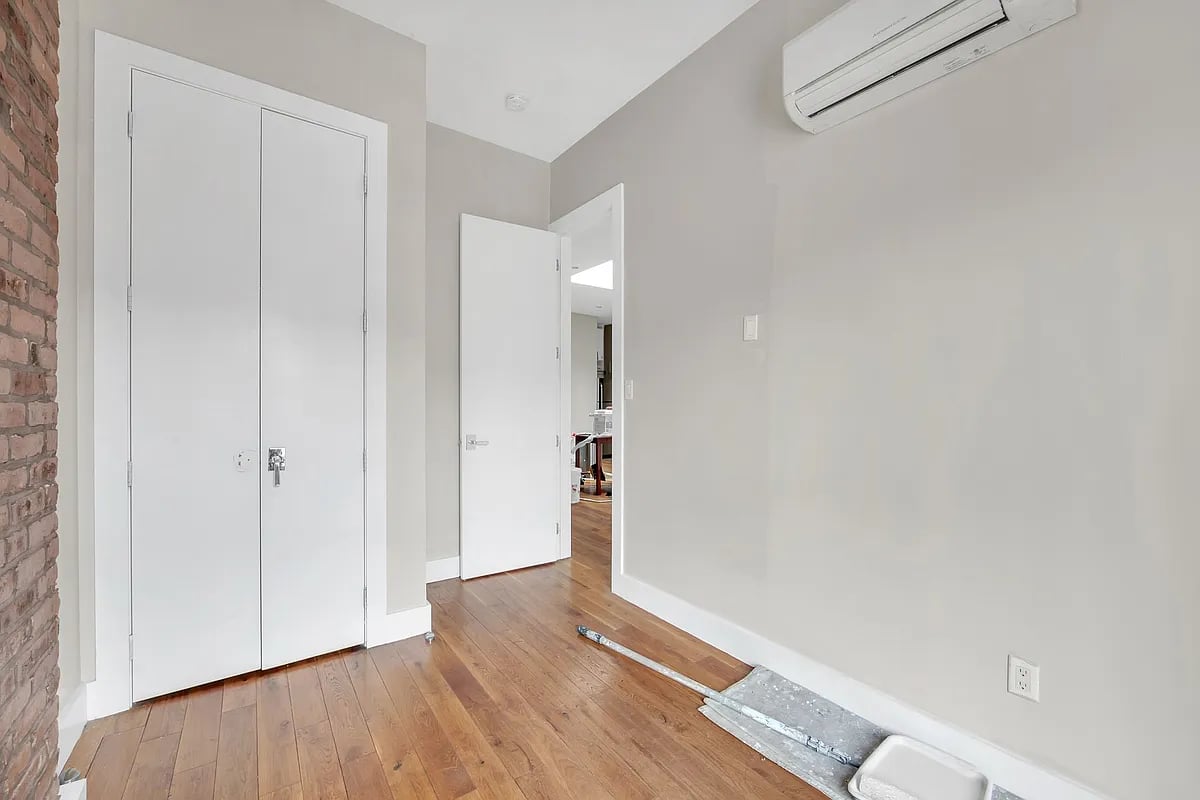 348 St Nicholas Ave 4F