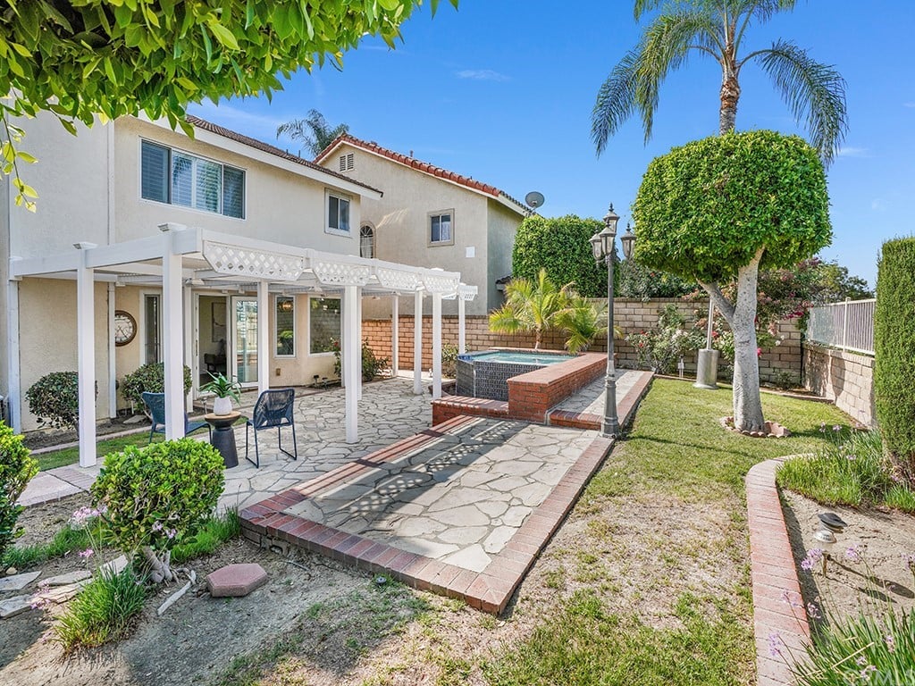 27775 Niguel Village Dr