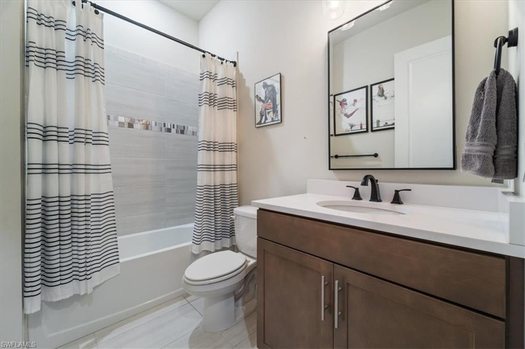 19364 Aqua Shore Dr