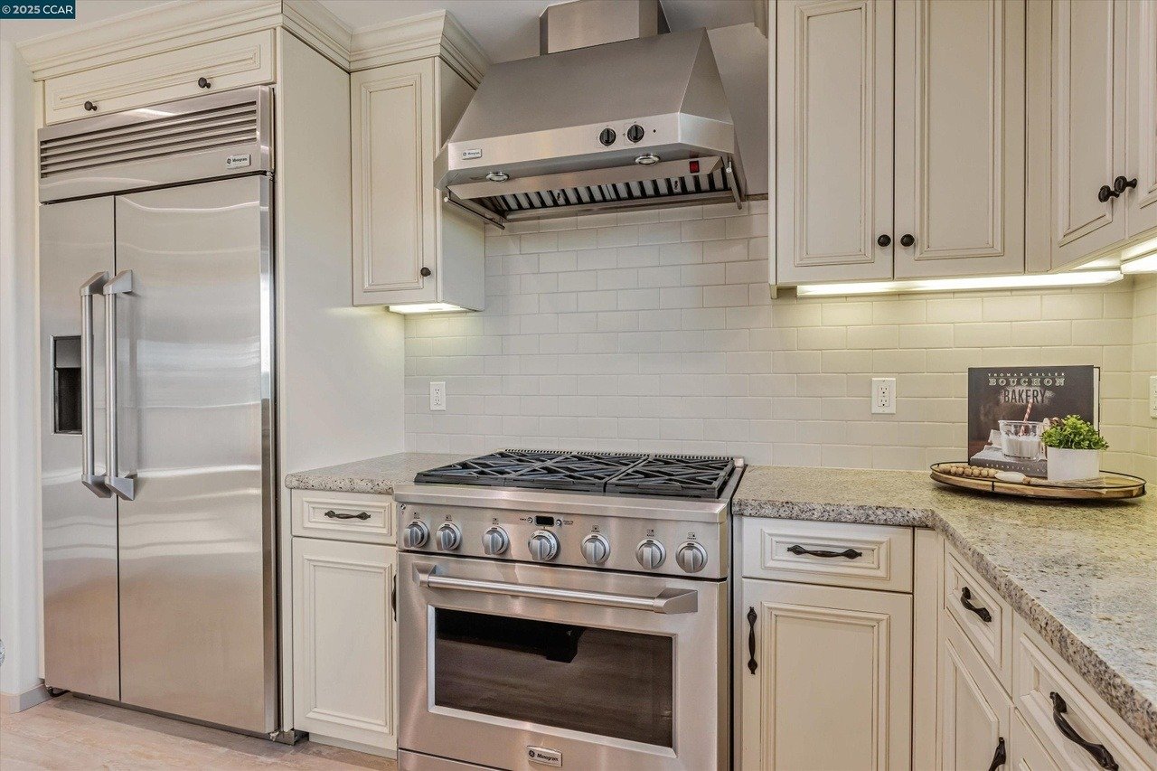 74 Warfield Dr