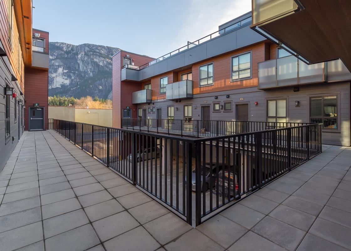 203-37842 Third Ave