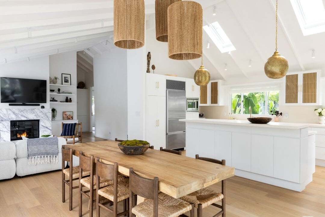 Echelon Pavilion, Grayfox St, 90265