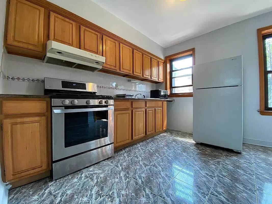 936 Atlantic Ave 2