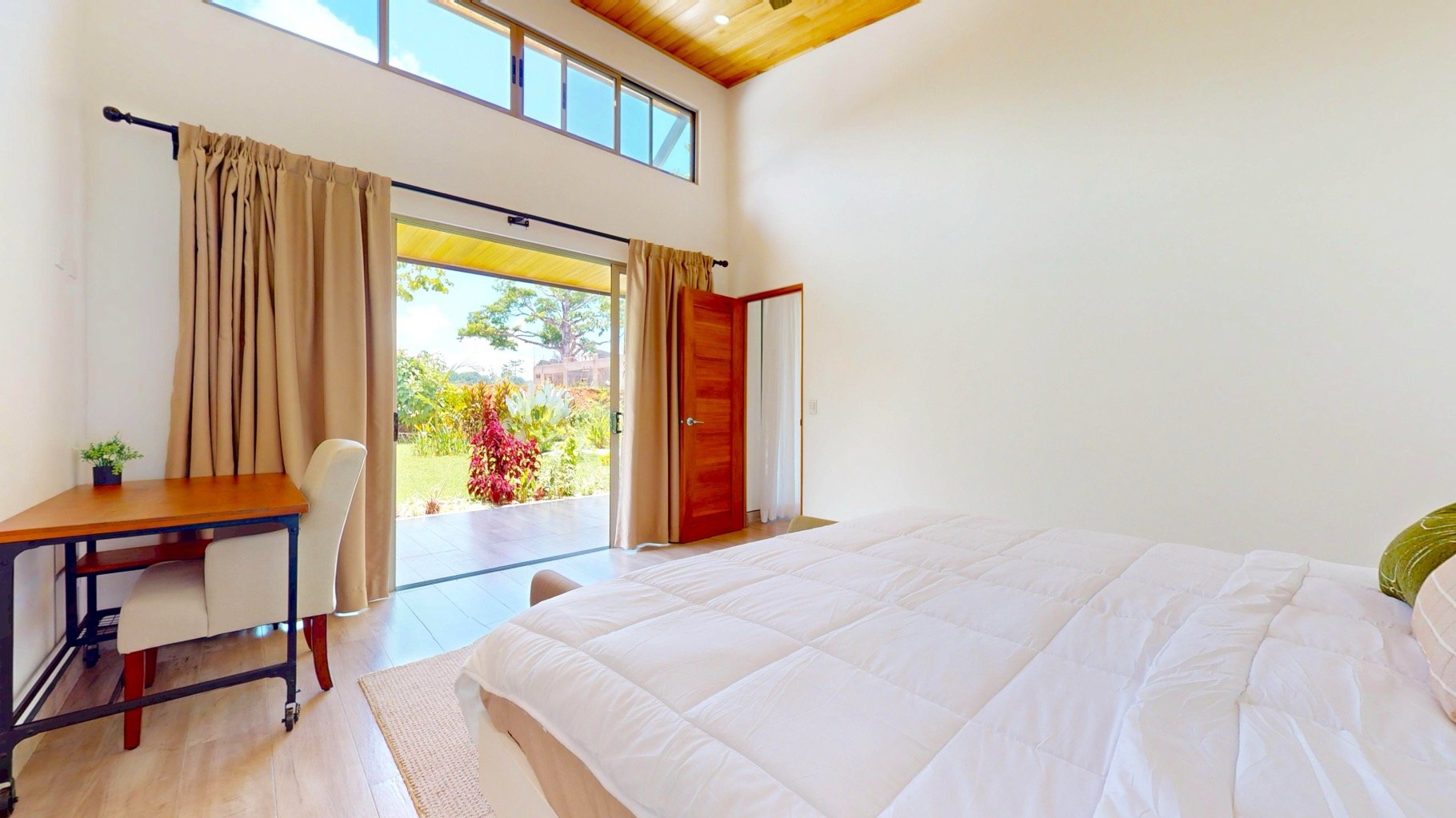 Modern 3-Bedroom Home with Pool in Gated Community, Ojochal, Costa Rica