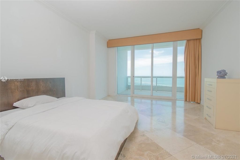 Brickell’s Santa Maria PH4302 Sold at $5,350,000