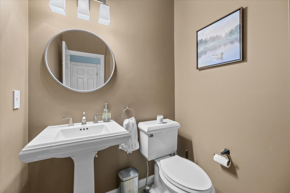 129 Scenic Drive West