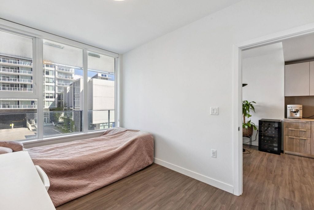 6699 Dunblane Ave, #304