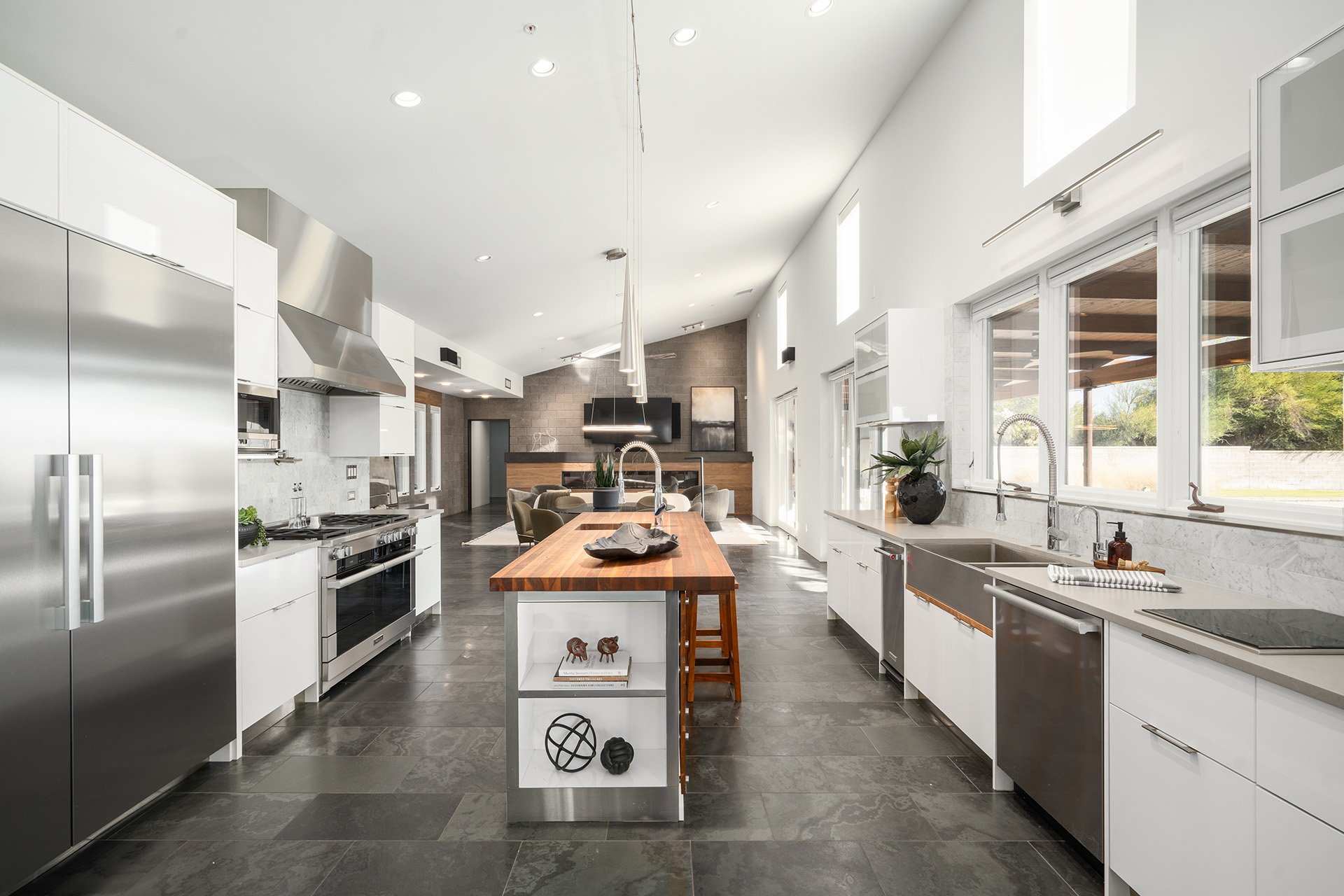 6919 E MONTERRA Way