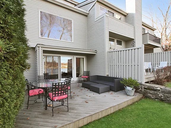 5 Waterside Close