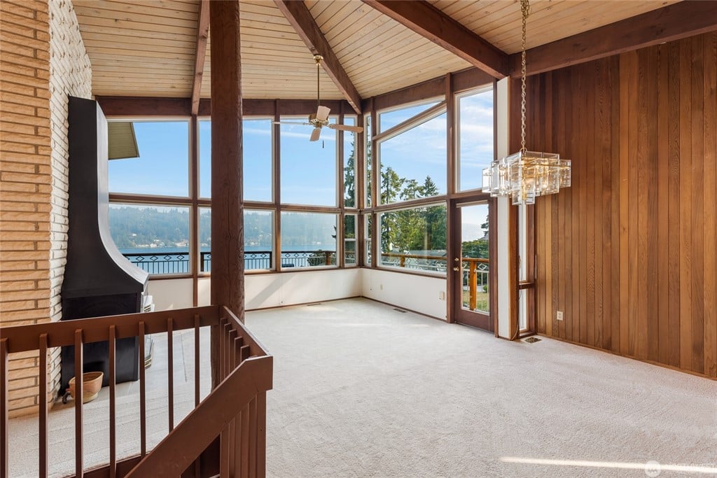 2450 W Lake Sammamish Parkway NE
