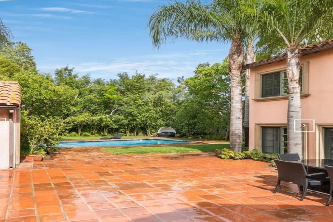 Estate Manor
