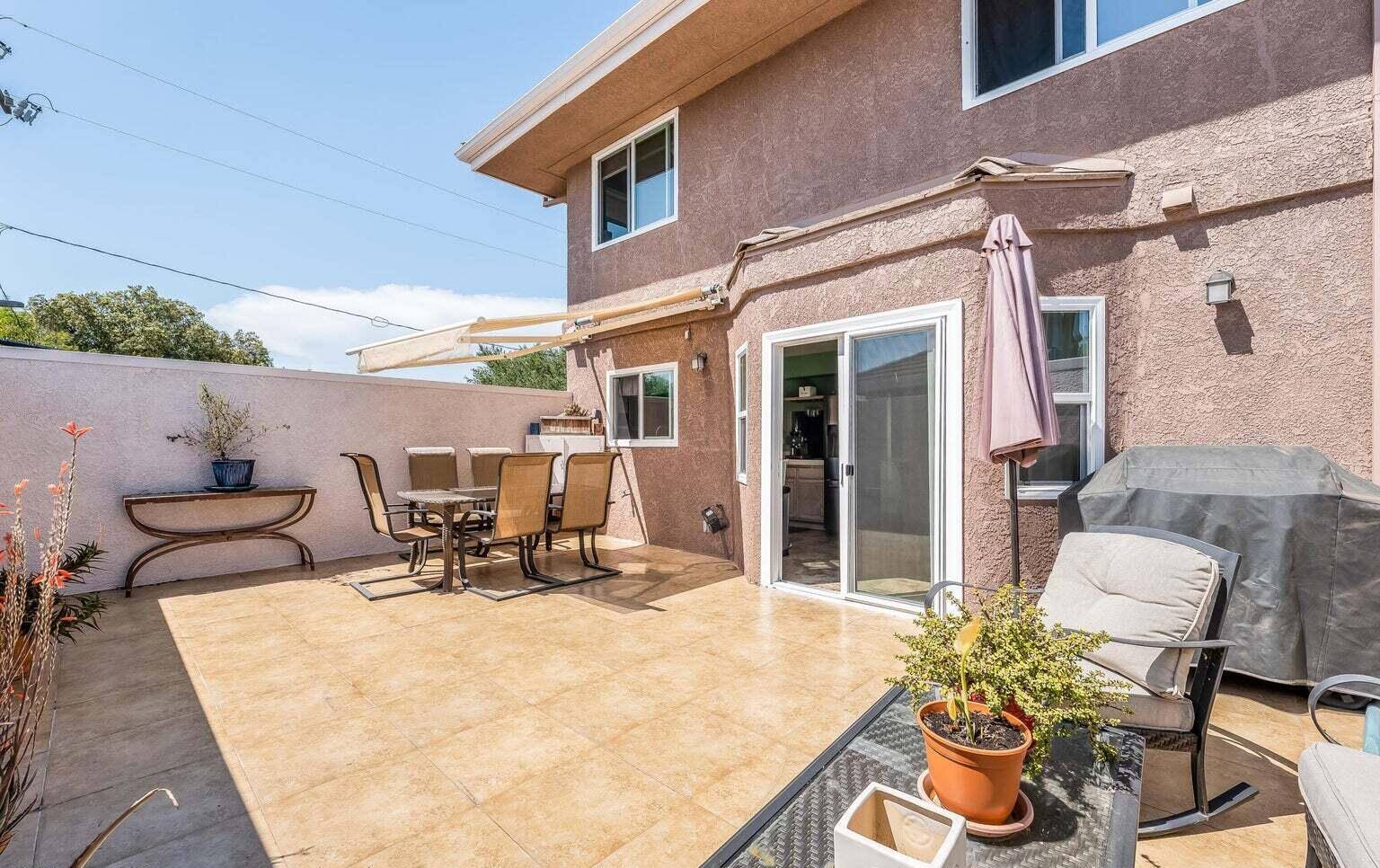 279 N Skyline Dr