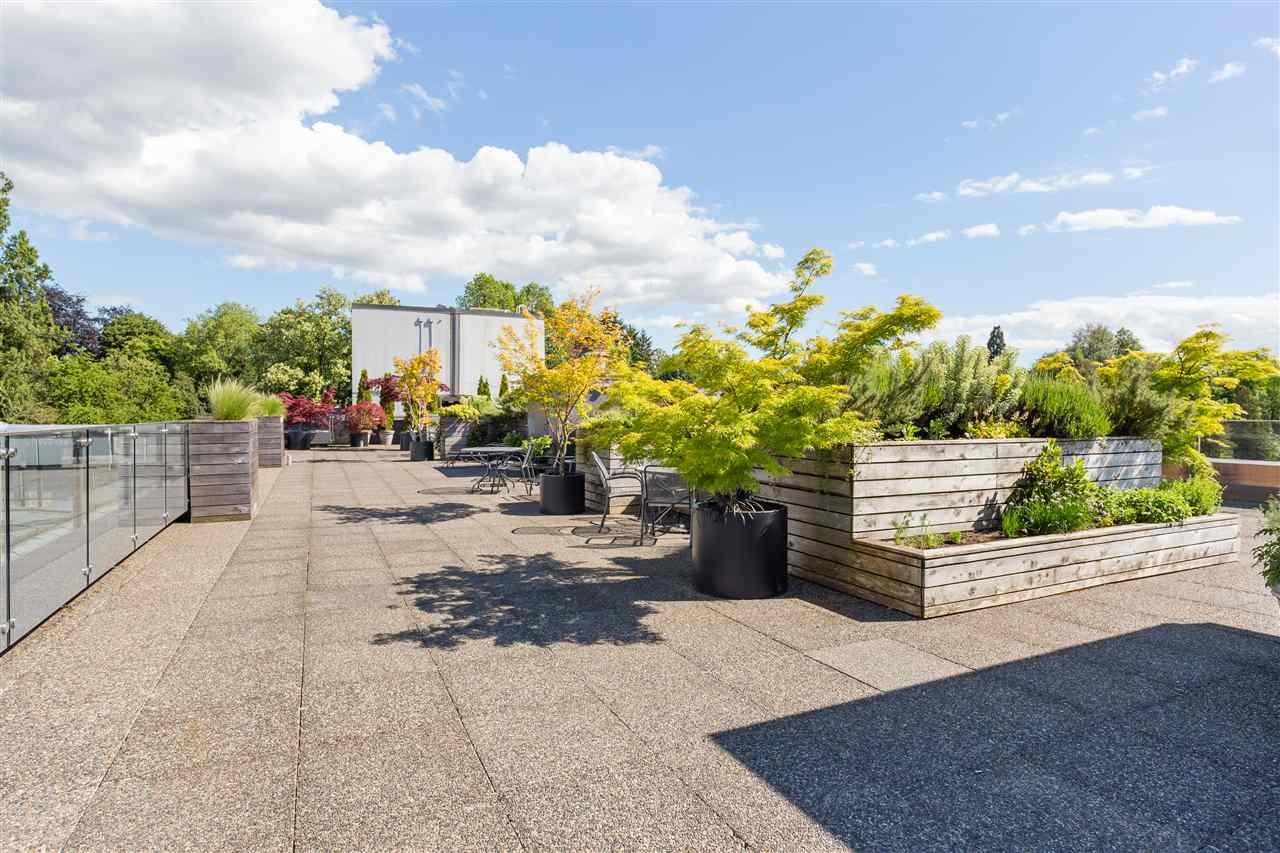 320-1445 Marpole Ave