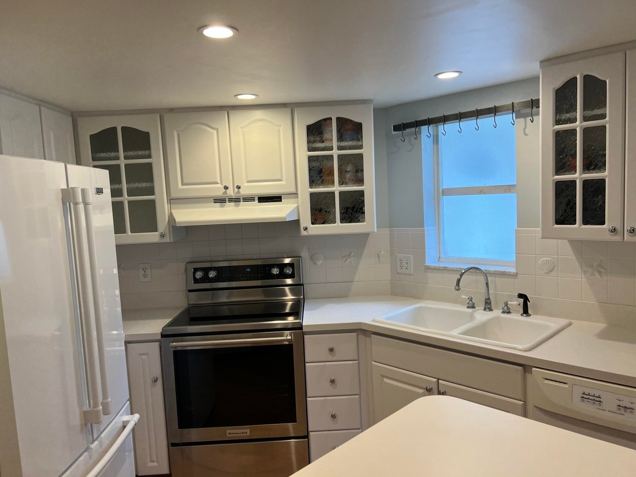 166 Seabreeze Cir