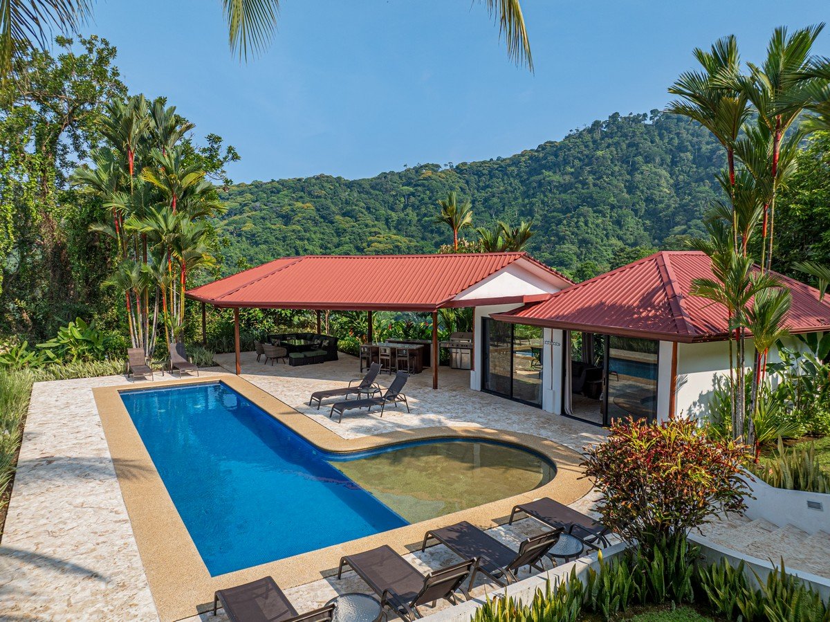 2.07 ACRES – 3 Bedroom Elegant Home With Guest Suite & Sweeping Ocean Views, Secluded & Nestled within Lush Jungle Surroundings!!!