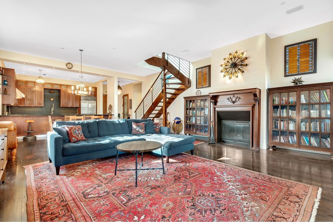 38 Warren Street #9C