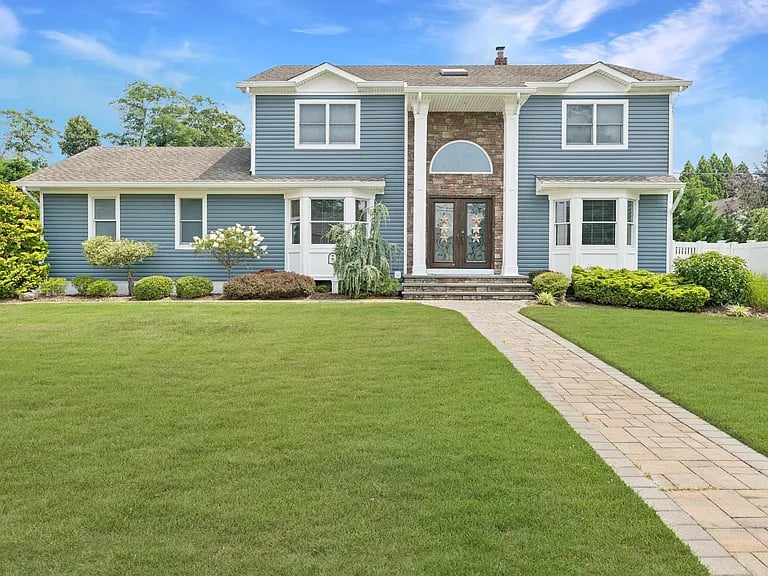 51 Matinecock Avenue