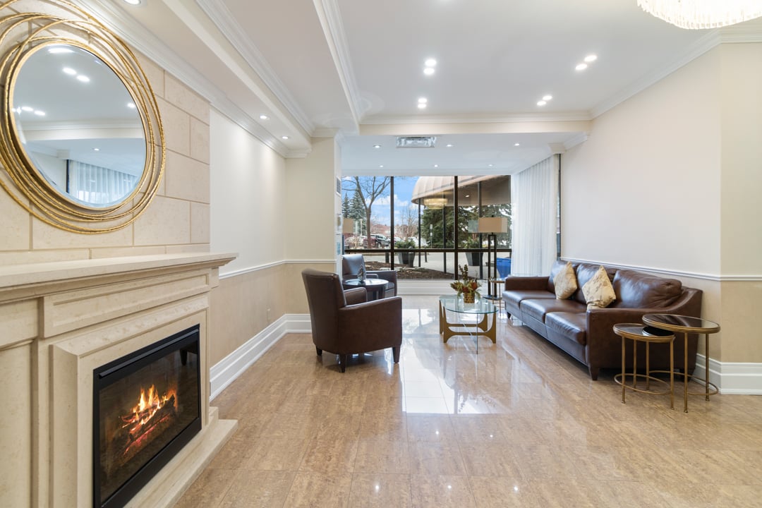 40 Harding Blvd #604