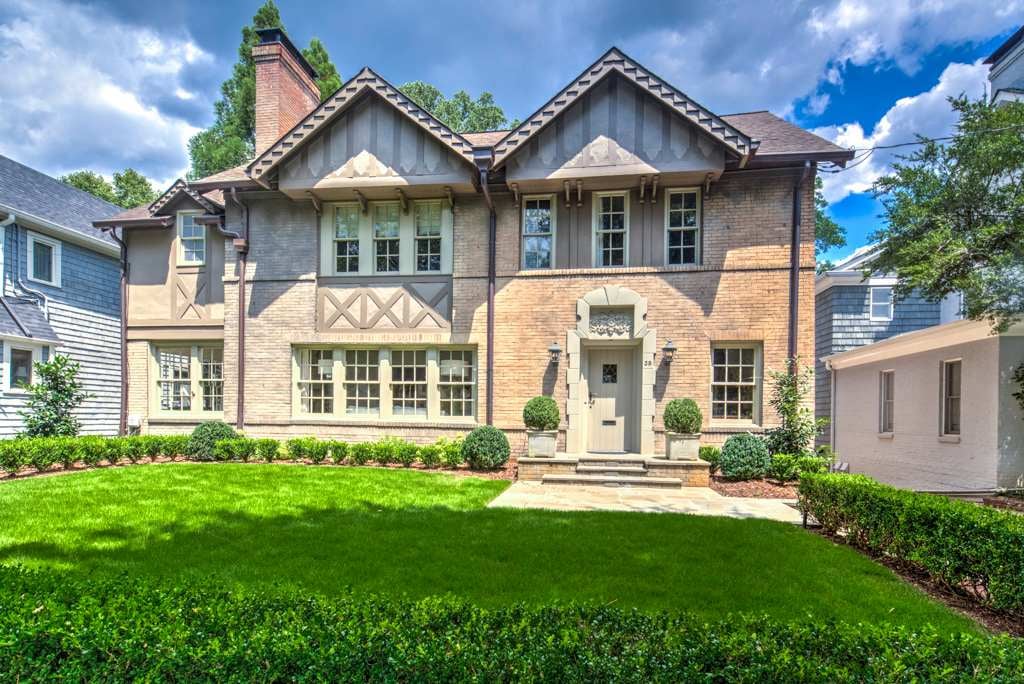 39 Woodcrest Ave
