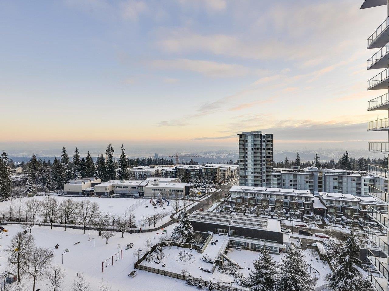 1402-8761 University Cres