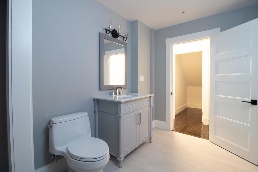 39 Rosseter Street, Unit 3