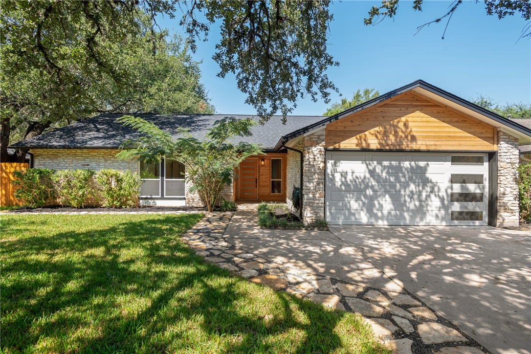 6306 Fair Valley Trl