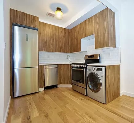111 South 4th Street Unit: 2FF