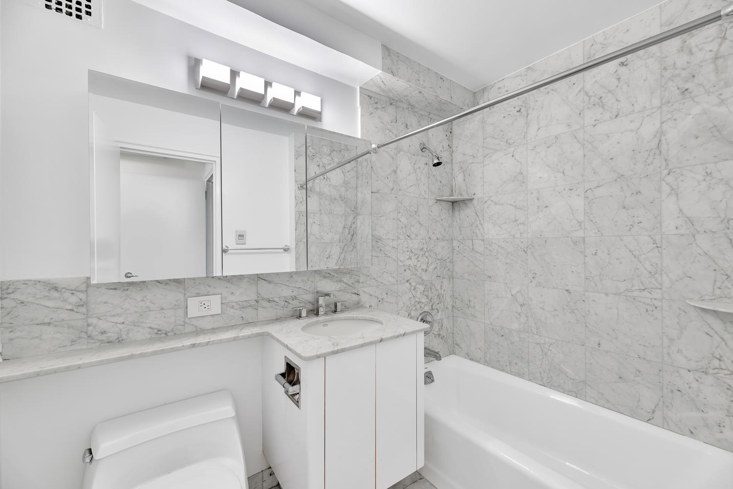 20 East 68th Street, Apt 4-B