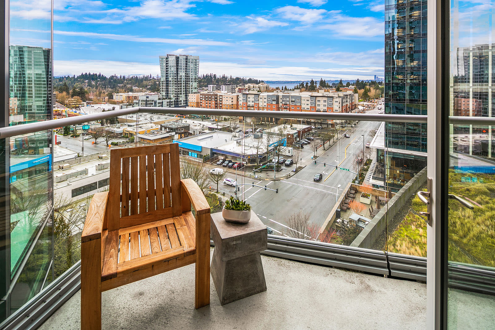 10700 NE 4th Street, Unit 1016
