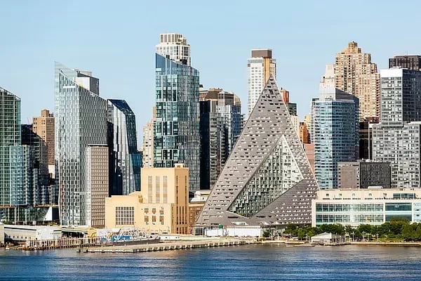625 West 57th Street Unit: 1813