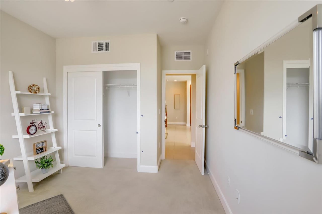 272 Currlin Cir