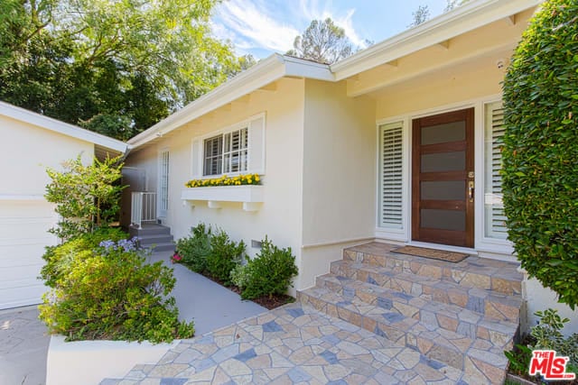 2261 Bowmont Drive