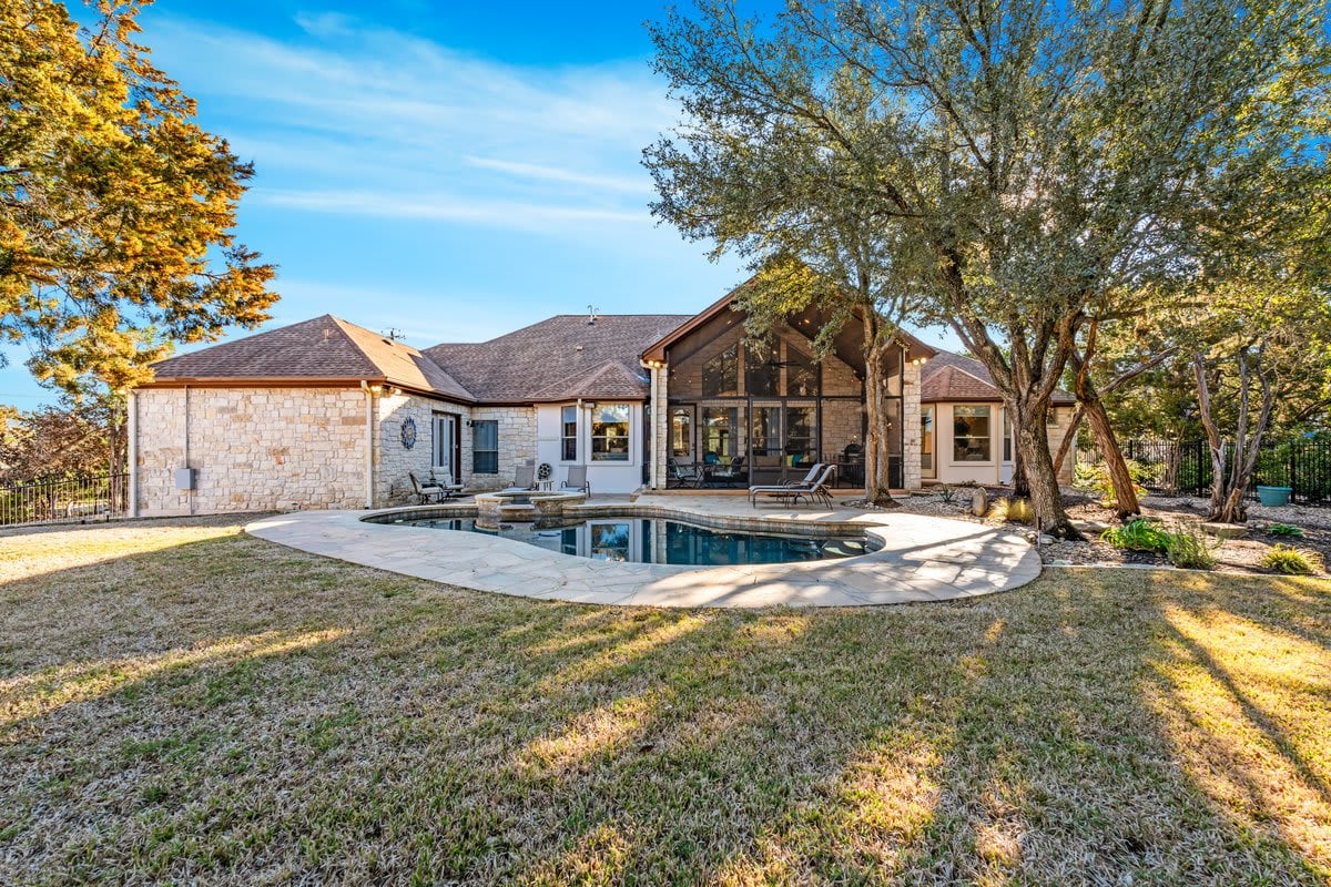 Hill Country Oasis