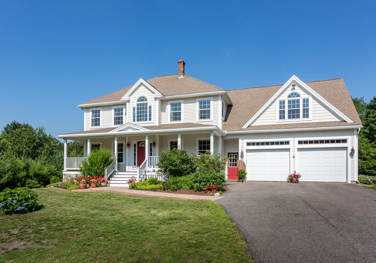 Home for Sale – 9 Champagne Lane, Freeport, ME