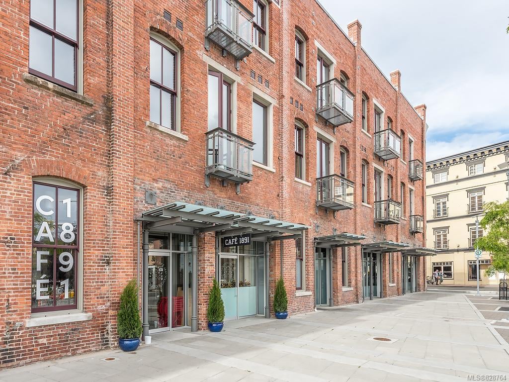 400-456 Pandora Ave